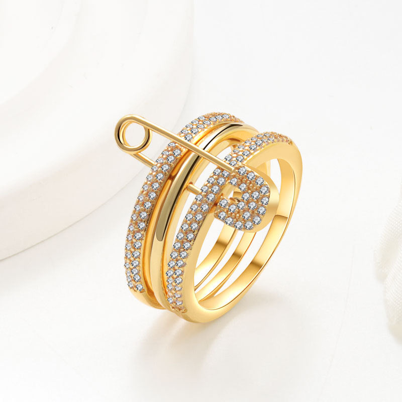 Priscilla's Paperclip Ring - Gold